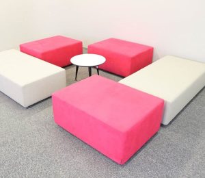 Ottoman Island Offecct Rosa och Grå