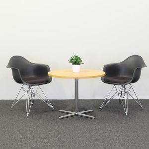 Karmstol Eames DAR VITRA