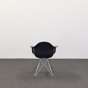 Konferensstol Eames Fiberglass armchair DAR | VITRA