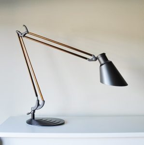 Skrivbordslampa DX2E | HUMANSCALE